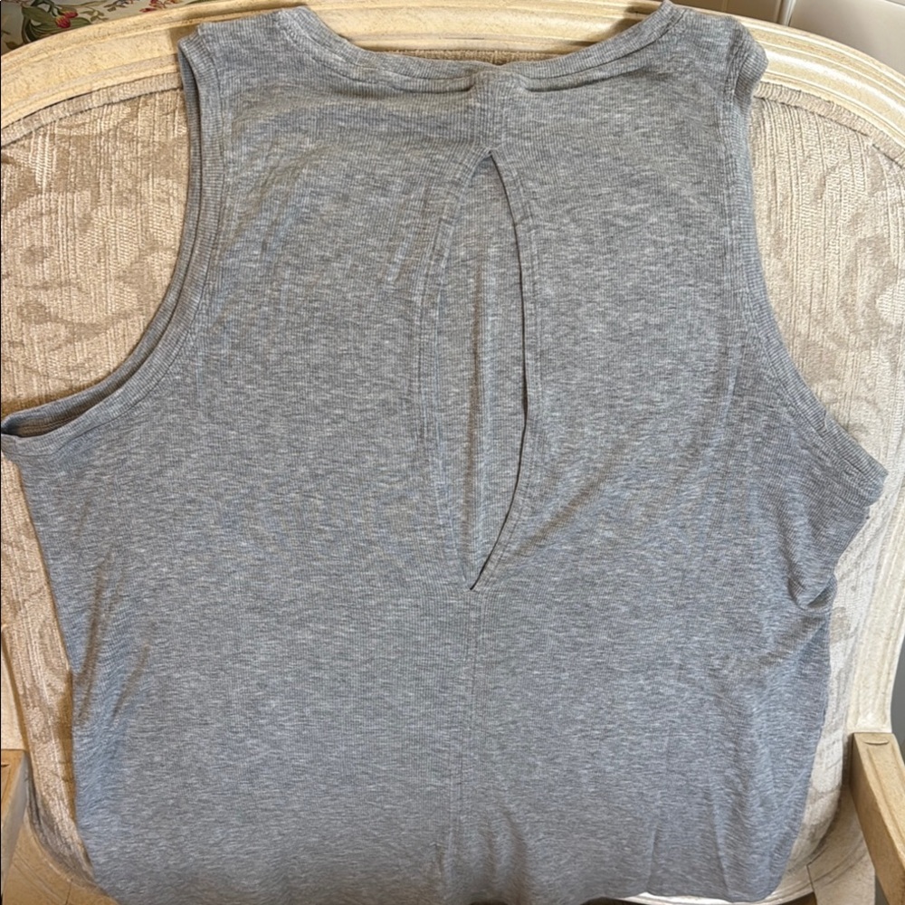 Athleta Gray Sleeveless Tank Top - Picture 2 of 3